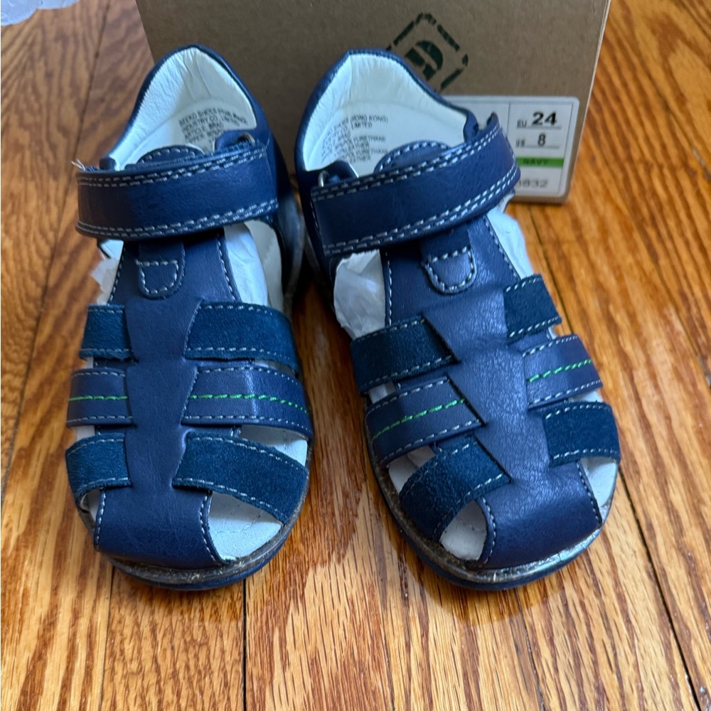 NEW Beeko Kids Navy Blue Sandals size 8